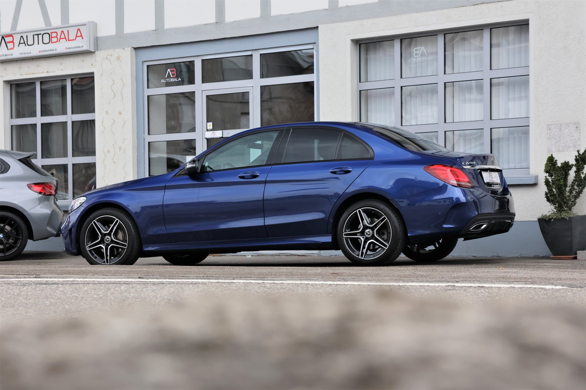 MERCEDES-BENZ C 220 d Swiss Star AMG Line 4Matic 9G-Tronic (CH)-image-3