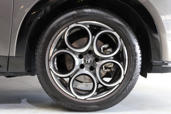 ALFA ROMEO Tonale 1.5 Hybrid Sprint-image-12
