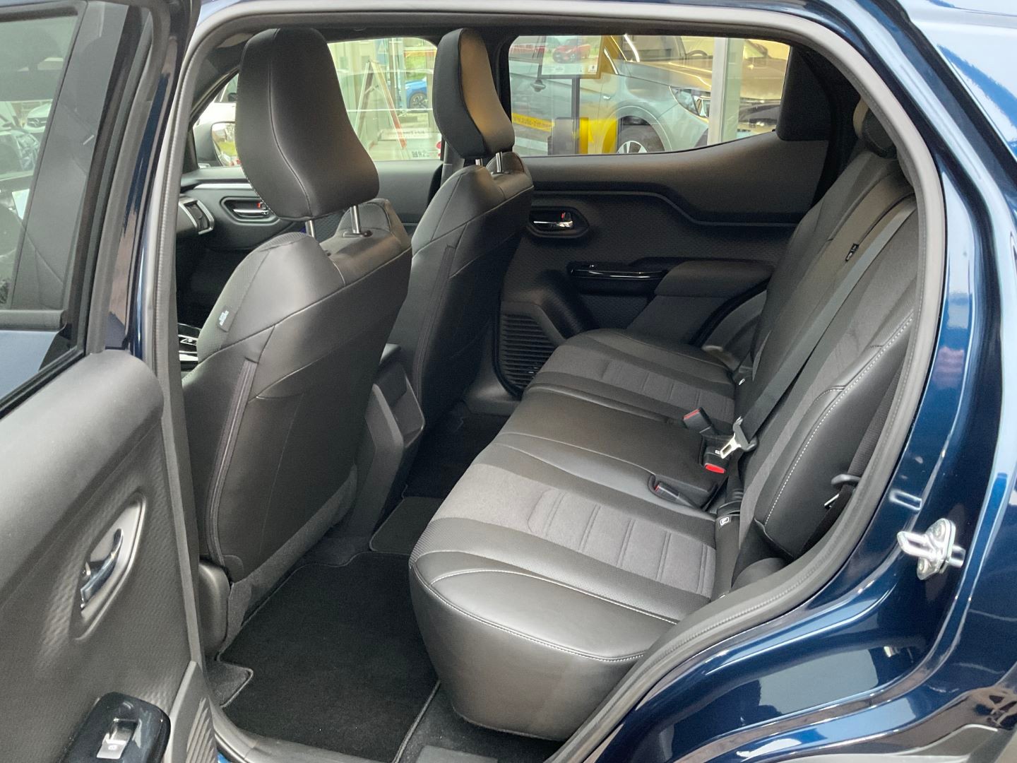 SUZUKI e Vitara Compact Top 4x4-image-9