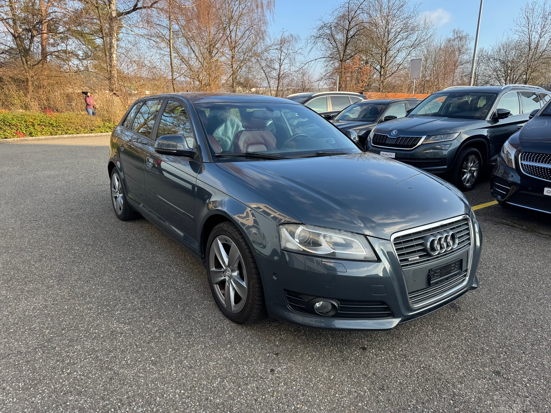 AUDI A3 Sportback 2.0 TFSI Ambiente quattro S-tronic-image-2