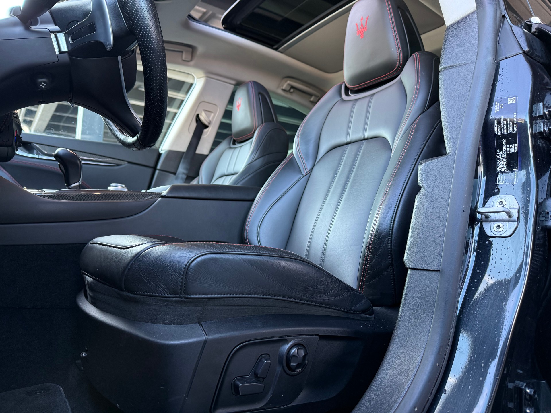 MASERATI Levante S 3.0 V6 GranSport Automatica-image-1