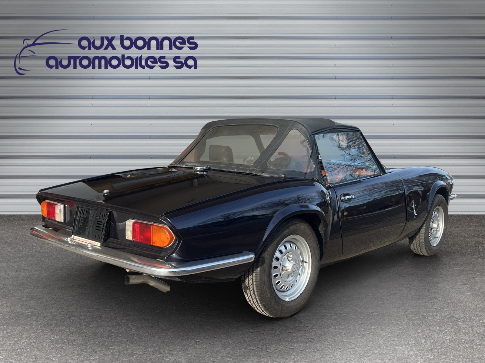 TRIUMPH Spitfire 1500-showroom-element-3