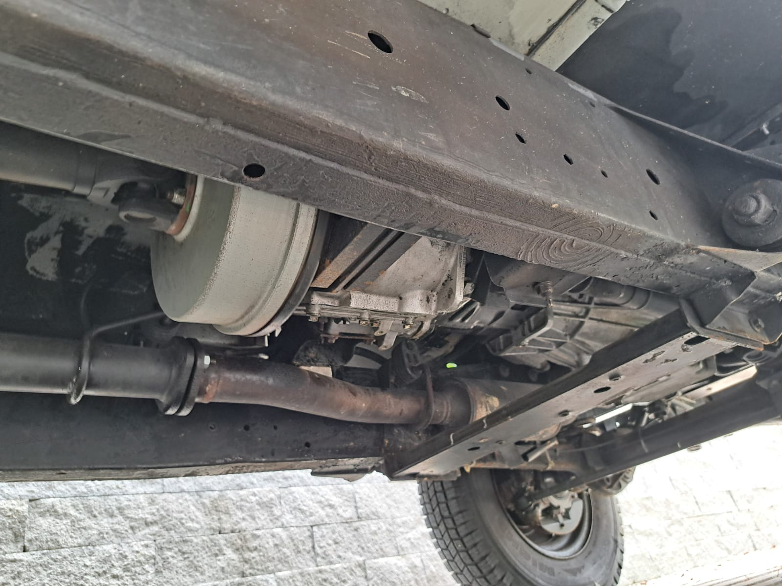 LAND ROVER Defender 110 SW 2.5 Td5-image-4