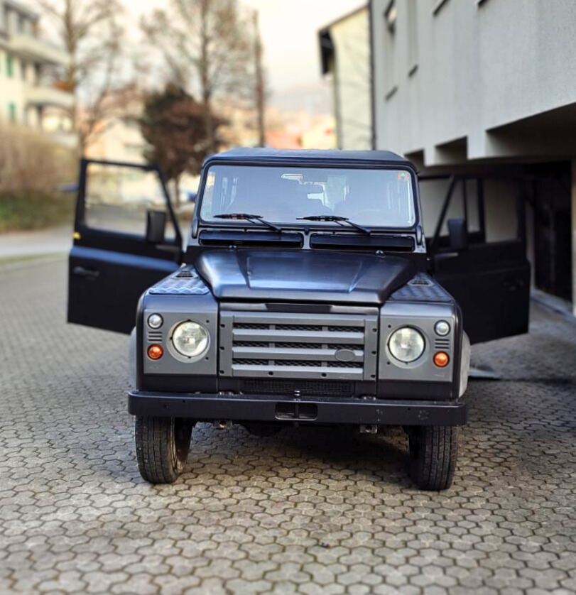 LAND ROVER Defender 110 SW 2.5 Td5-image-3