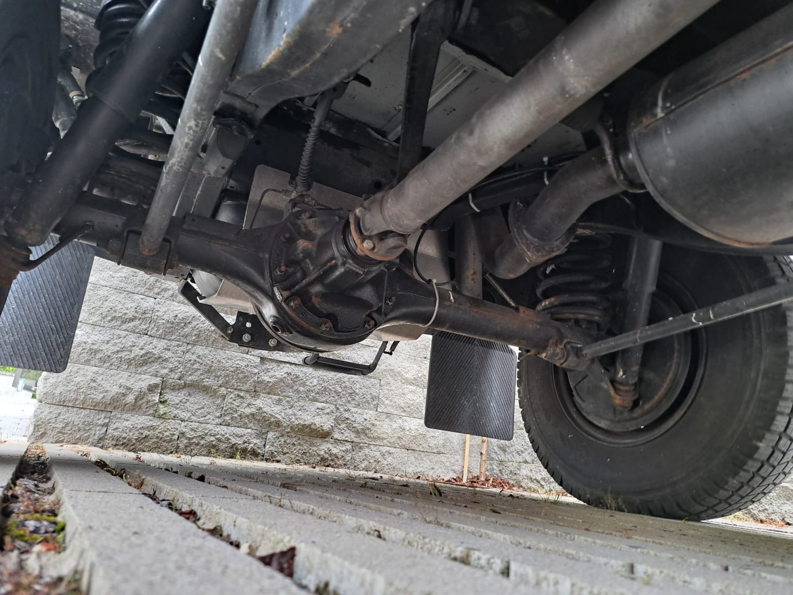 LAND ROVER Defender 110 SW 2.5 Td5-image-11