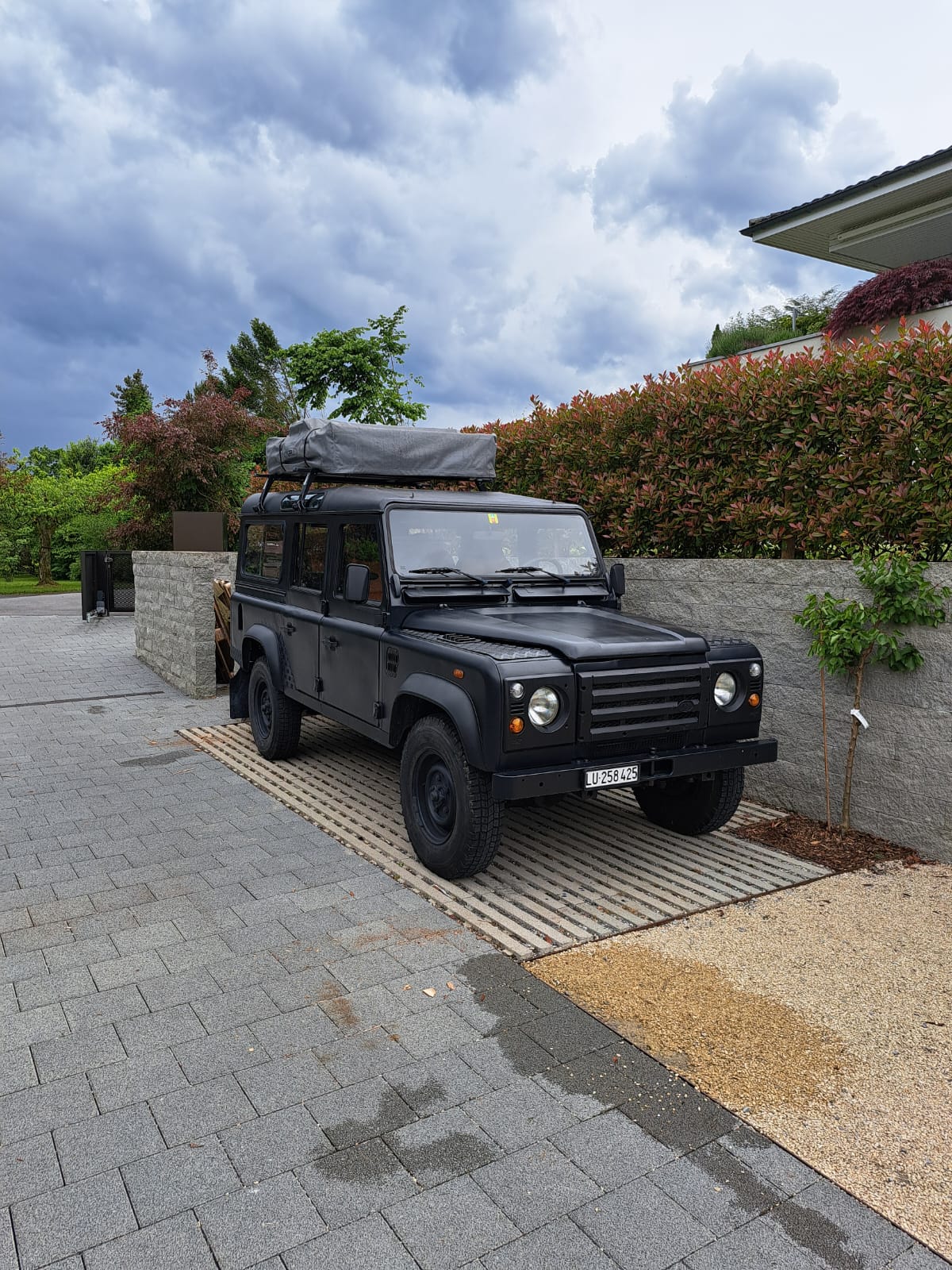 LAND ROVER Defender 110 SW 2.5 Td5-image-0