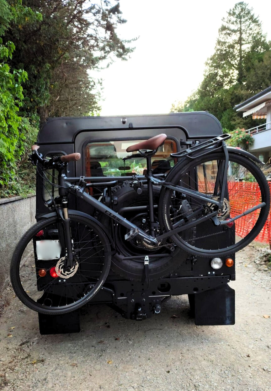 LAND ROVER Defender 110 SW 2.5 Td5-image-9
