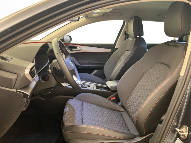 SEAT Leon ST 1.5 eTSI FR DSG-image-4