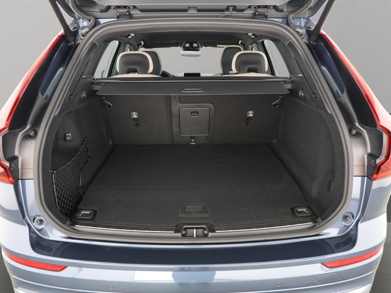 VOLVO XC60 2.0 T6 TE Plus Bright eAWD-image-12