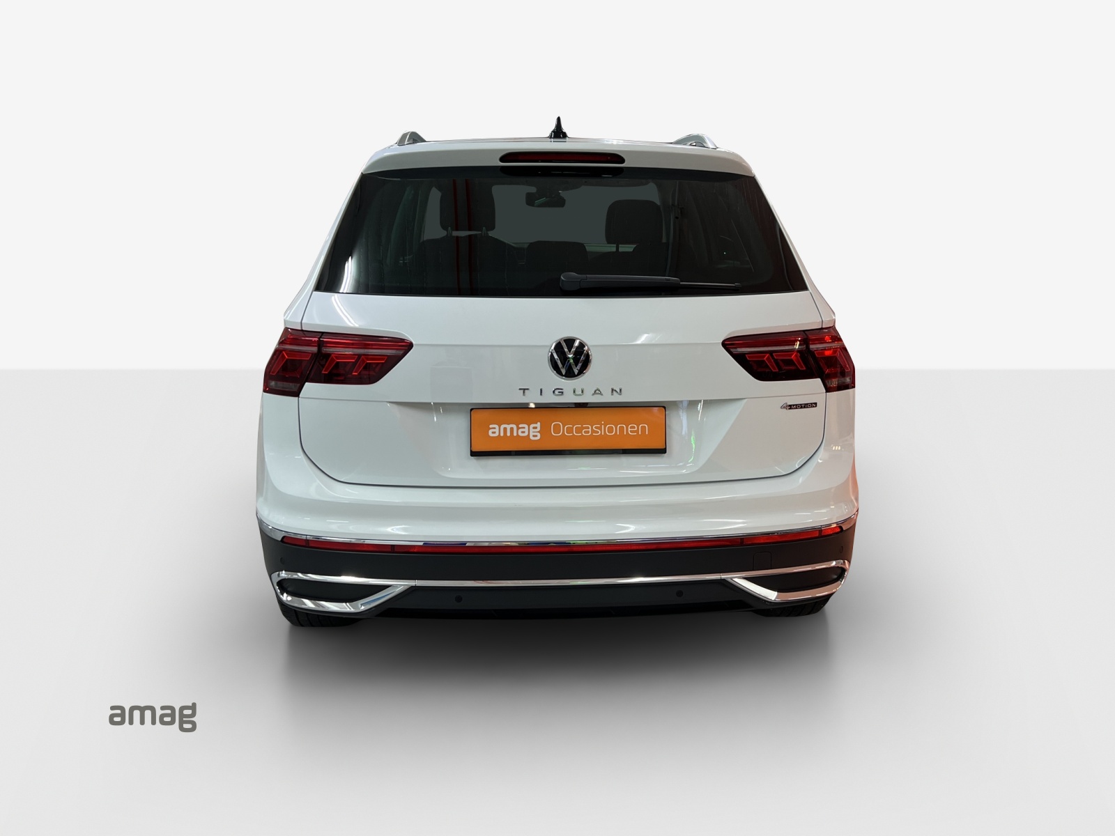 VW Tiguan 2.0 TDI SCR Elegance 4Motion DSG-image-3