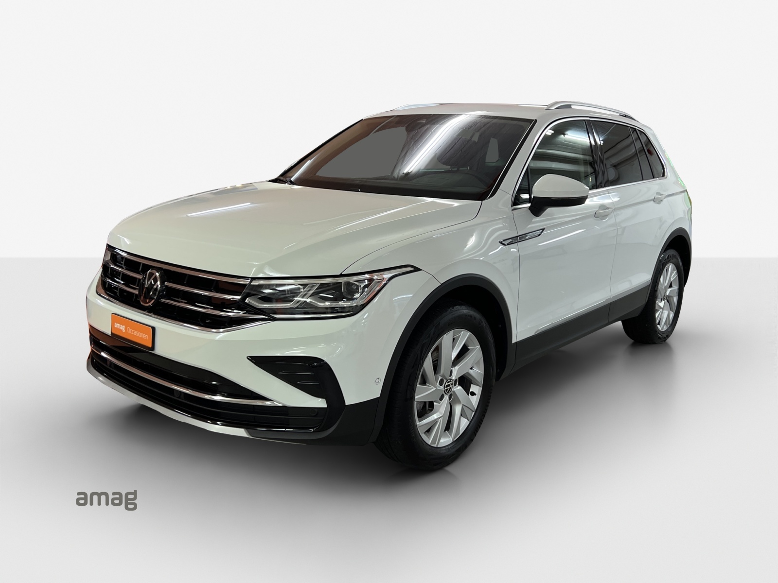 VW Tiguan 2.0 TDI SCR Elegance 4Motion DSG-image-0