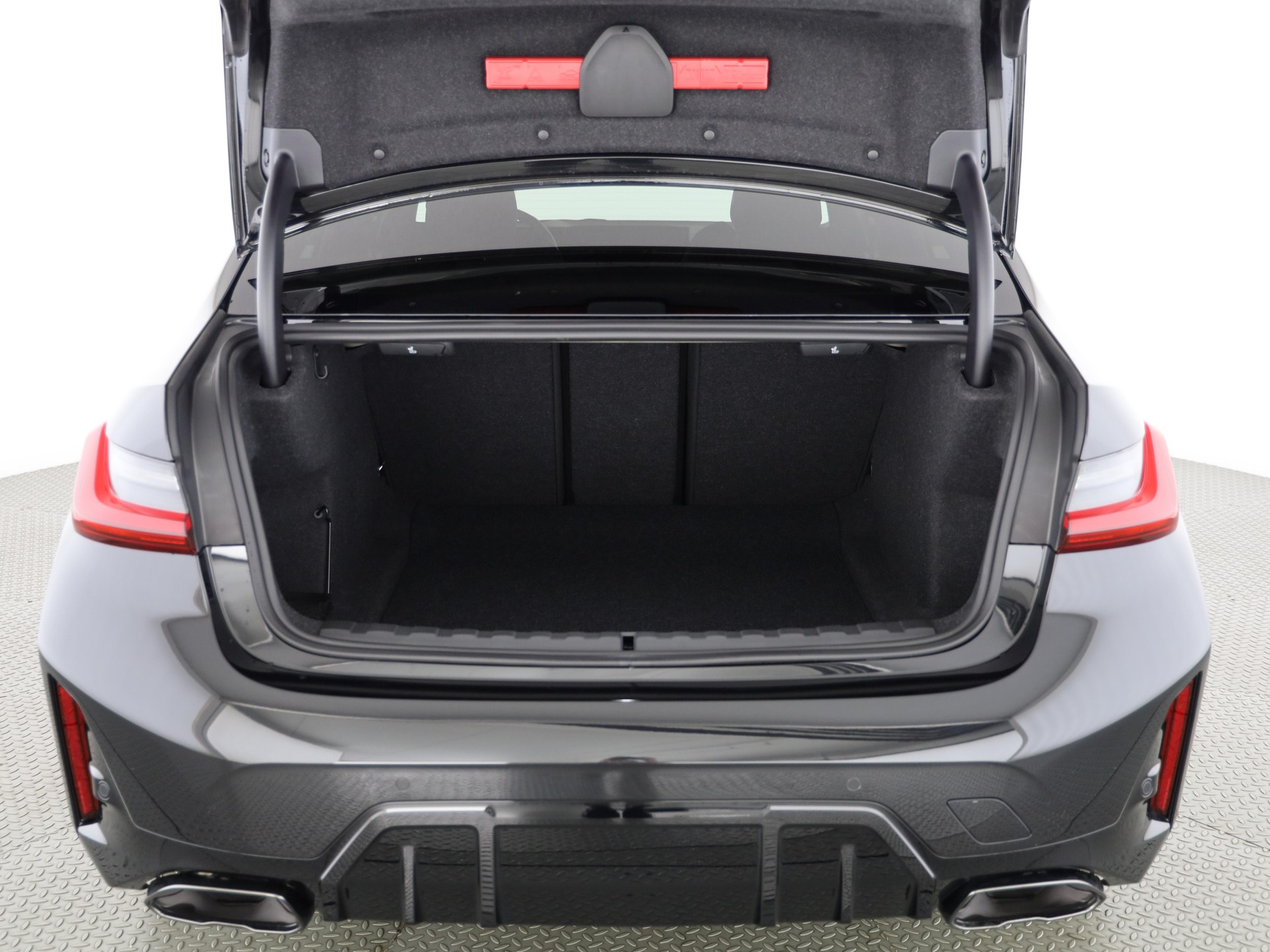BMW M340d xDrive-image-10