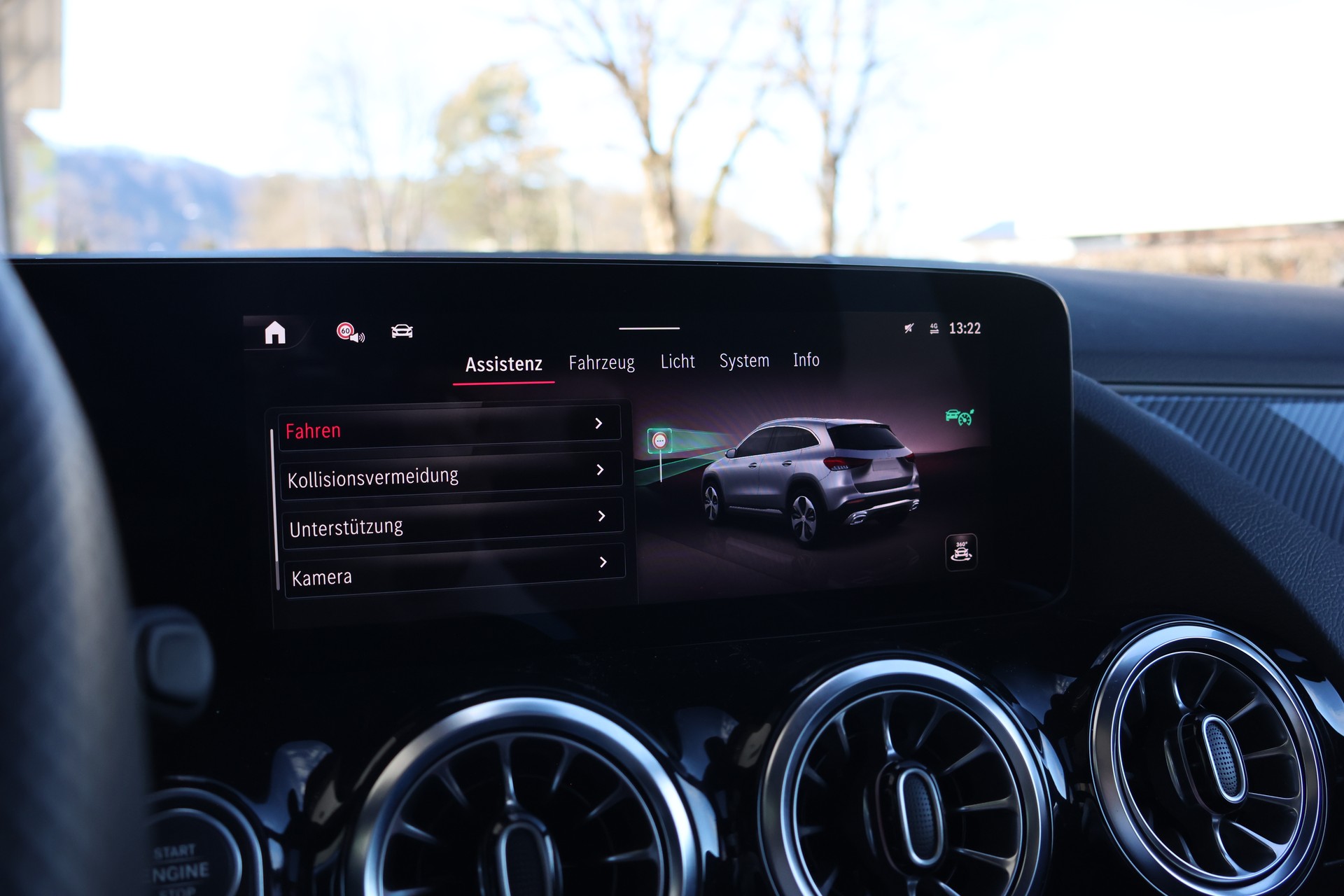 MERCEDES-BENZ GLA 220d 4Matic 8G-DCT-image-19