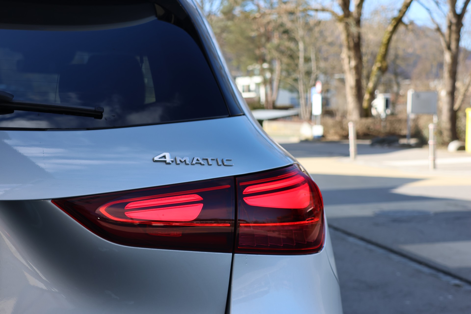 MERCEDES-BENZ GLA 220d 4Matic 8G-DCT-image-7