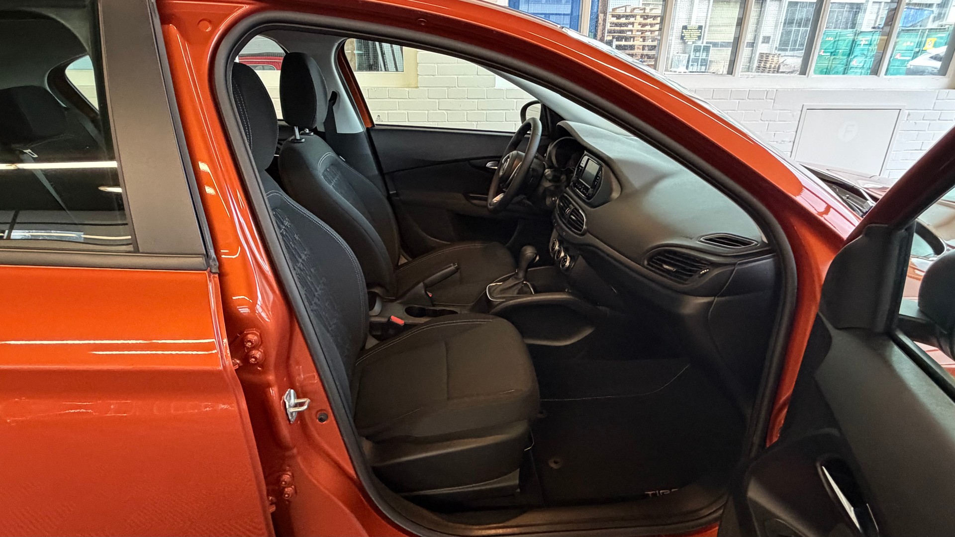 FIAT Tipo Hybrid 1.5 130 PS Cult * AUTOMAT * PDC HINTEN*-image-7