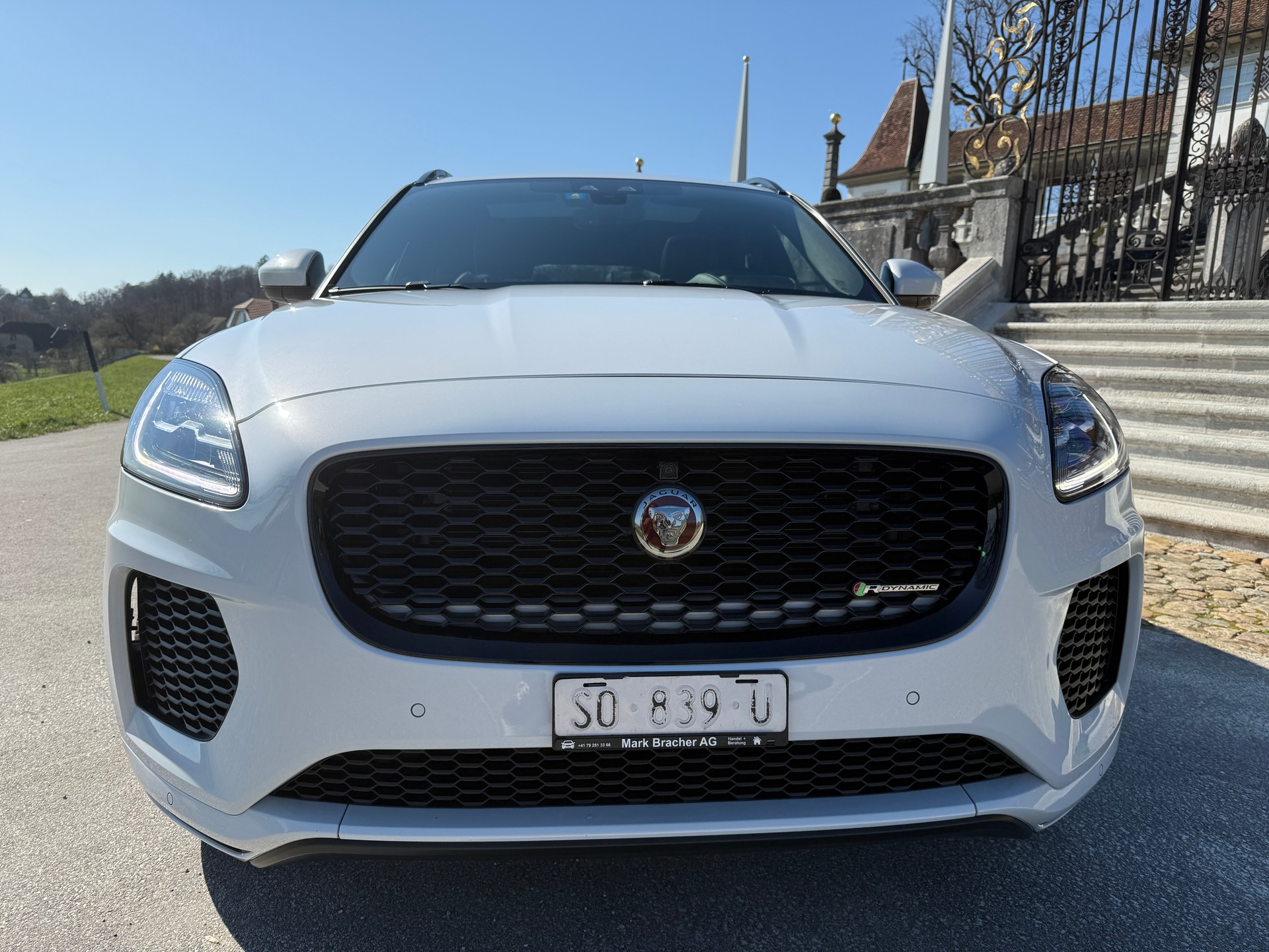 JAGUAR E-Pace 2.0 P250 R-Dynamic SE AWD Automatik-image-12