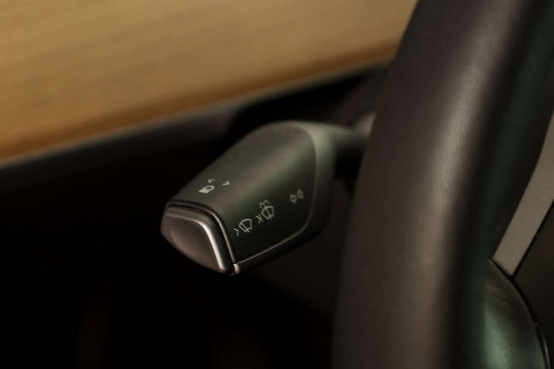 TESLA Model Y Long Range-image-17