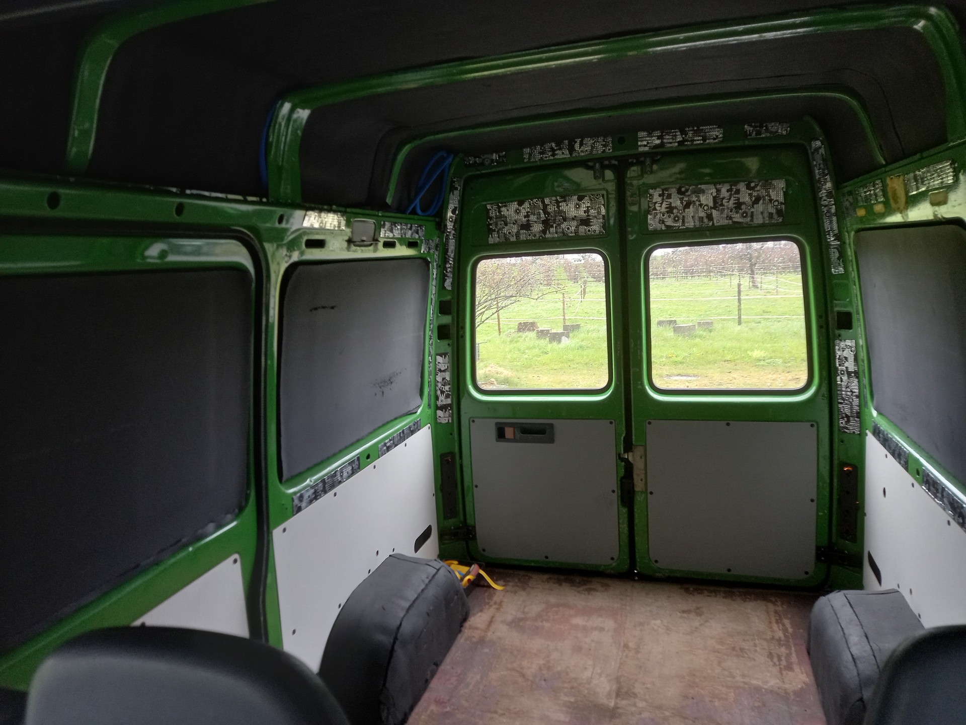 MERCEDES-BENZ Sprinter-image-3