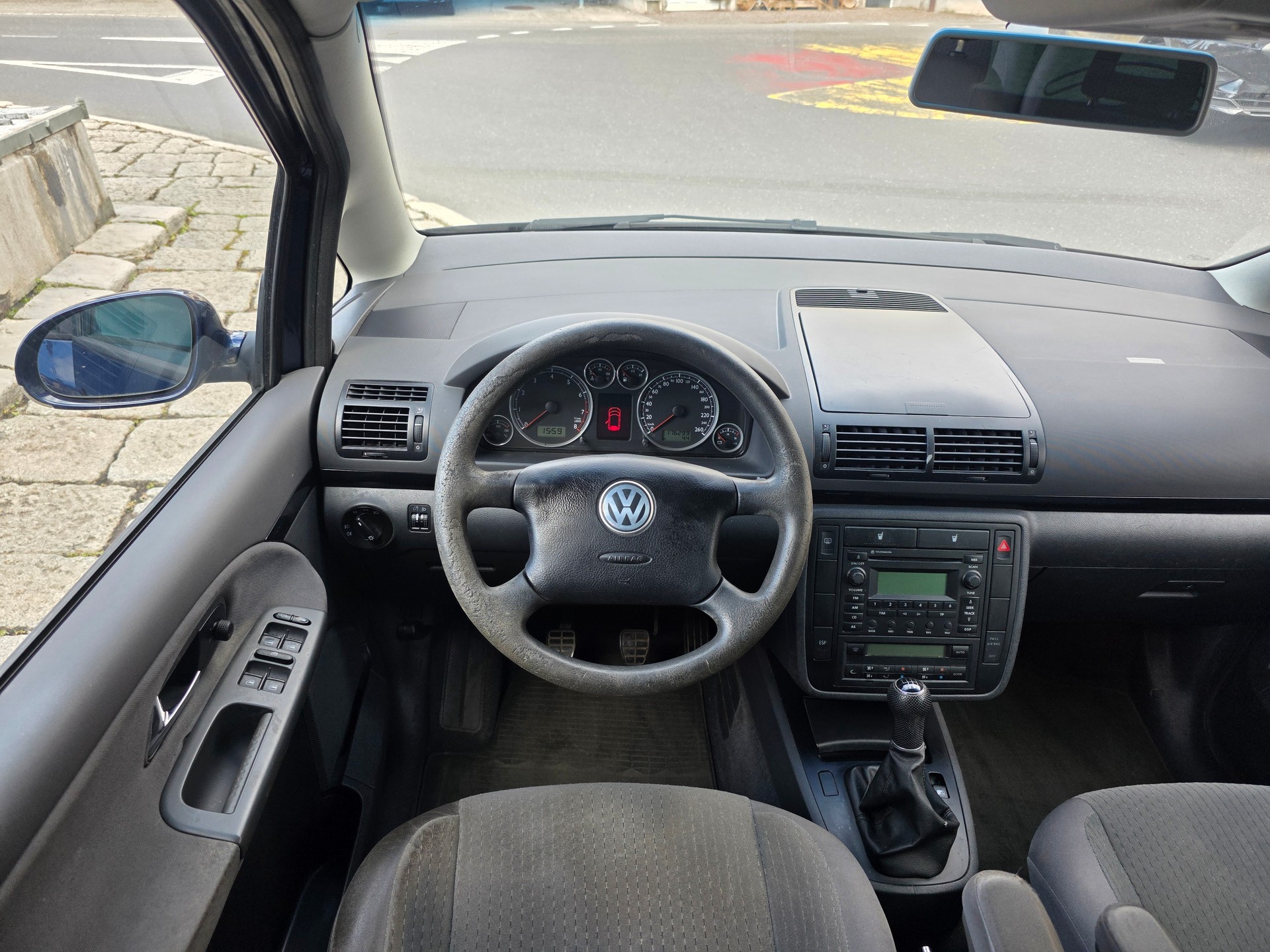 VW Sharan 1.8 T-image-6