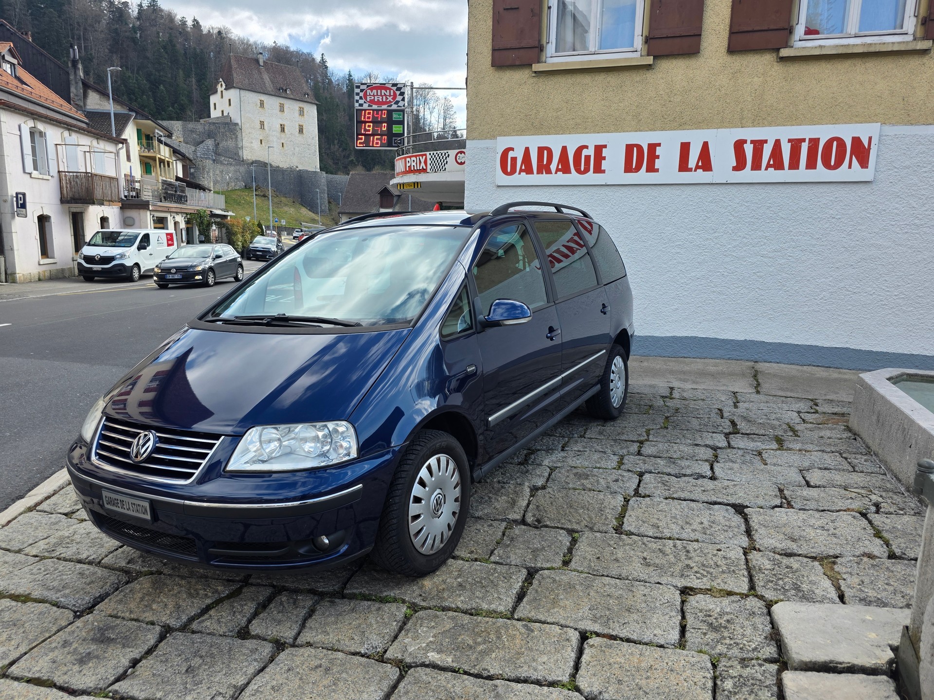 VW Sharan 1.8 T-image-0