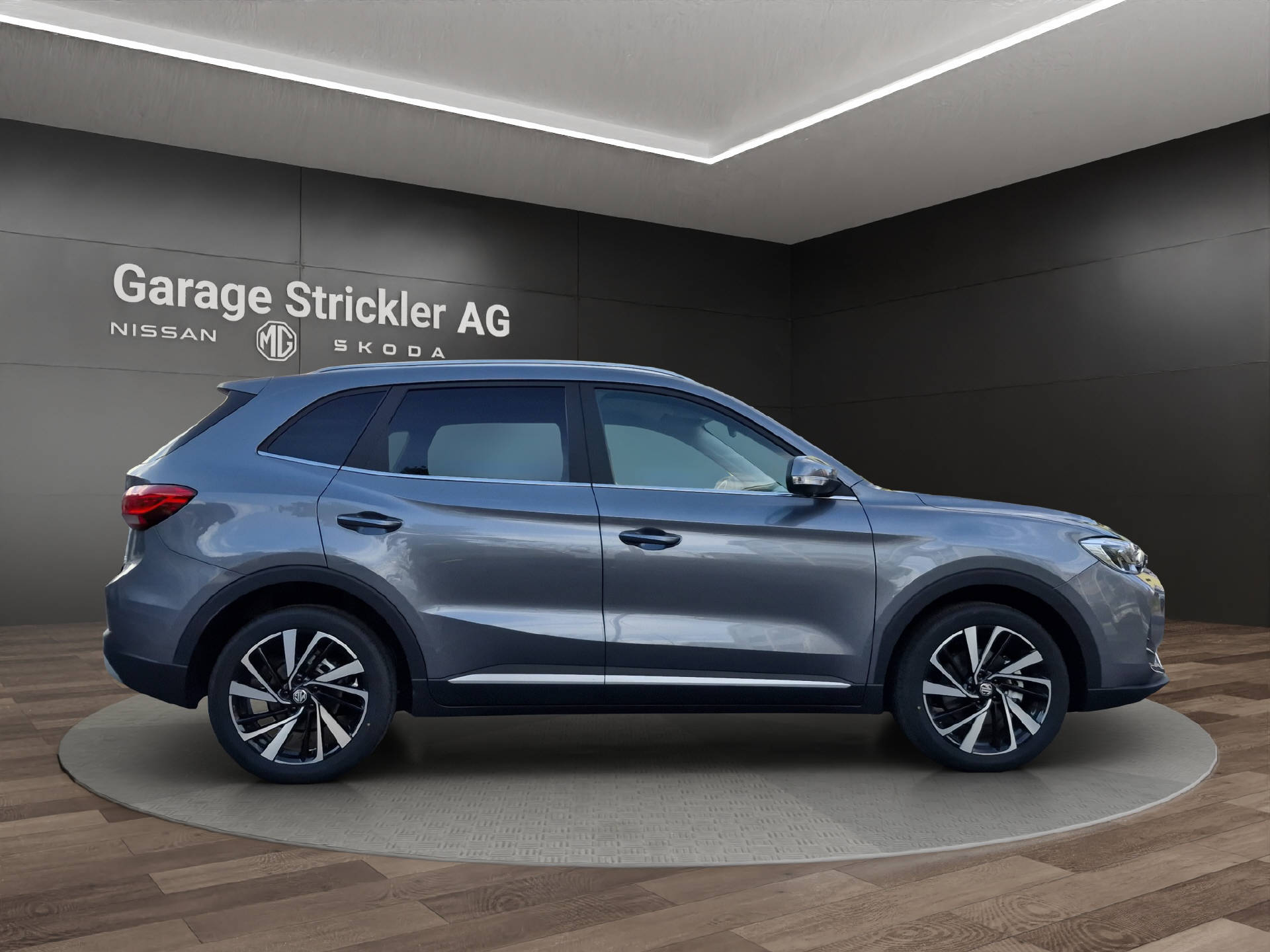 MG ZS 1.5 Hybrid+ Luxury-image-5