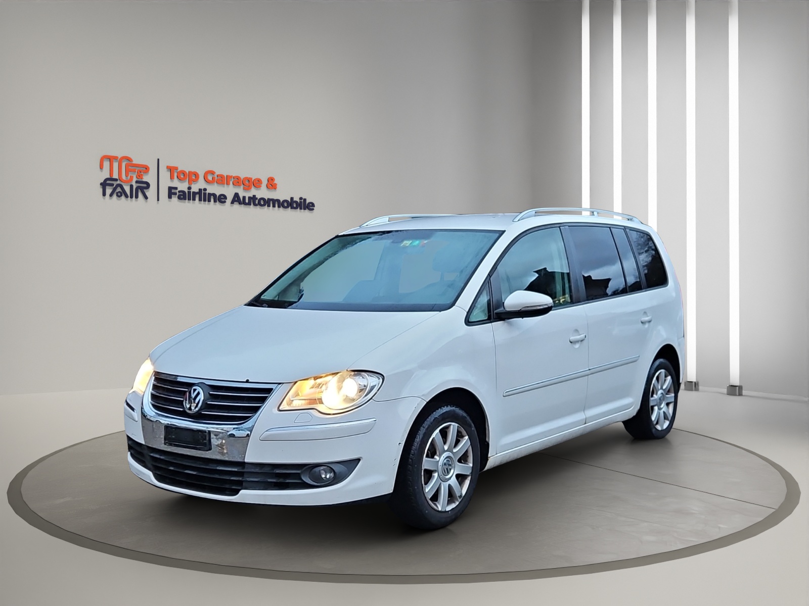 VW Touran 1.4 TSI Highline DSG-image-0