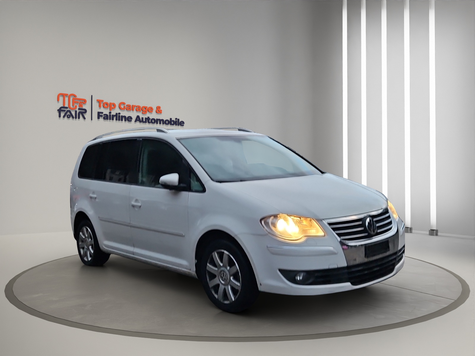 VW Touran 1.4 TSI Highline DSG-image-2