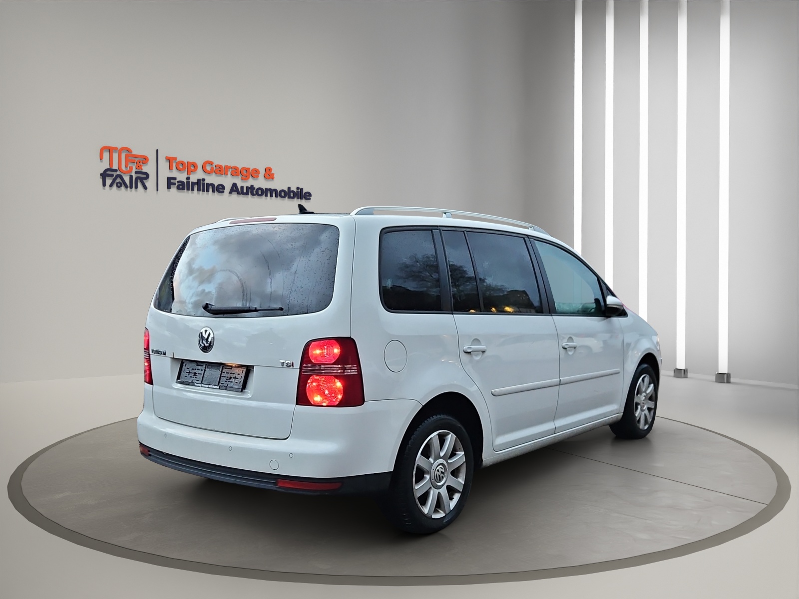 VW Touran 1.4 TSI Highline DSG-image-4