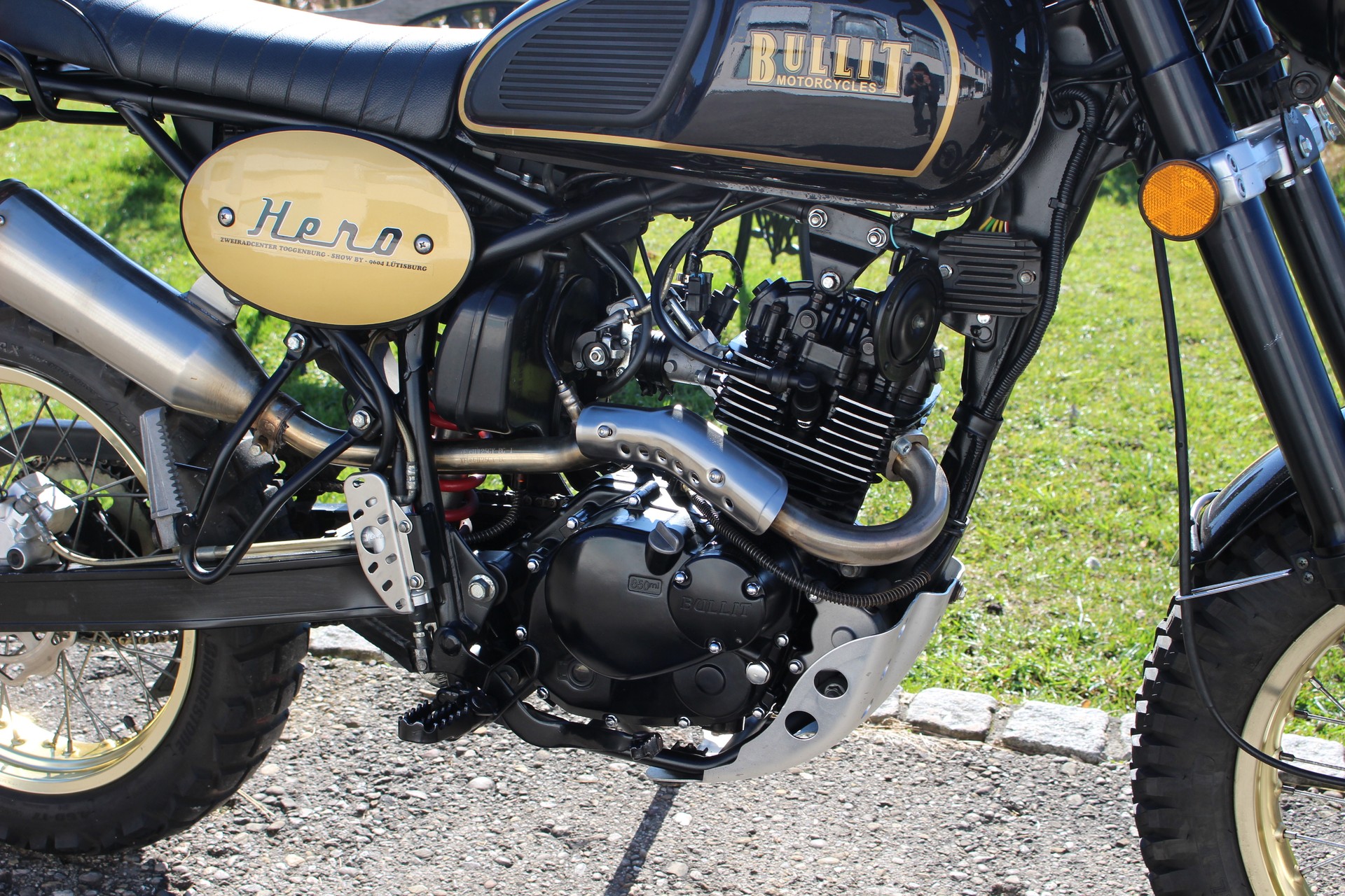 BULLIT Hero 125-image-3