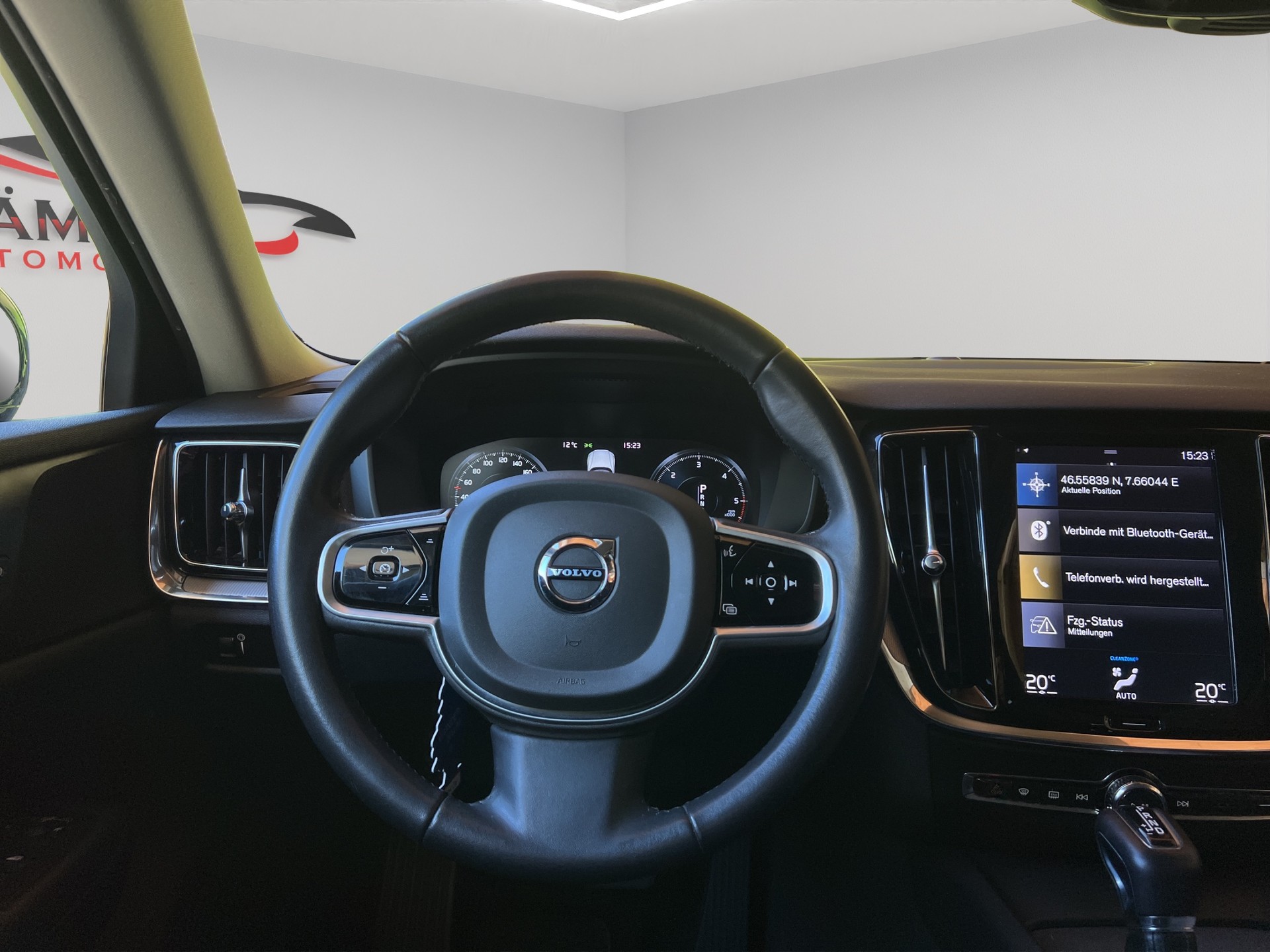 VOLVO V60 Cross Country D4 AWD Geartronic-image-6