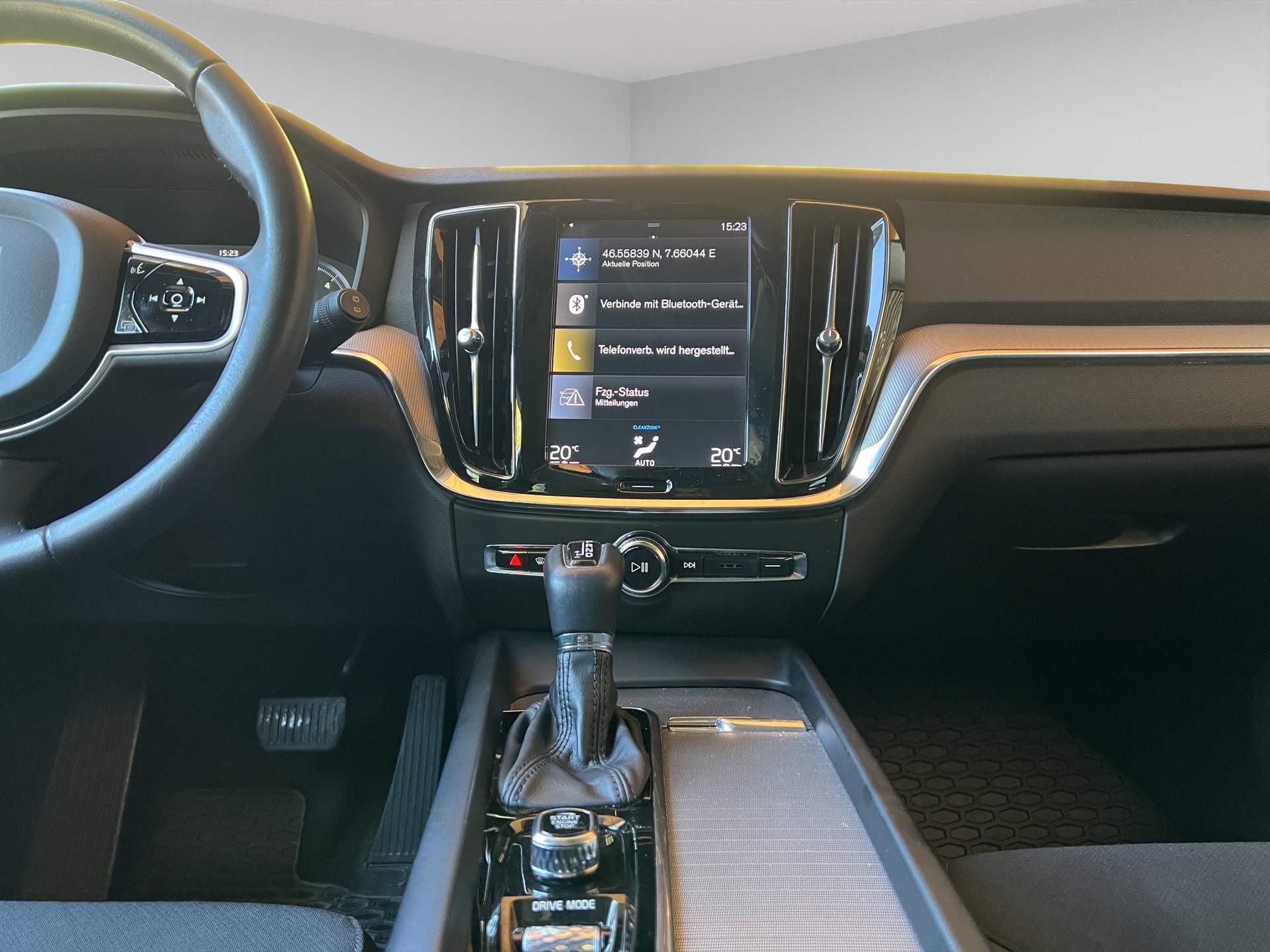 VOLVO V60 Cross Country D4 AWD Geartronic-image-7