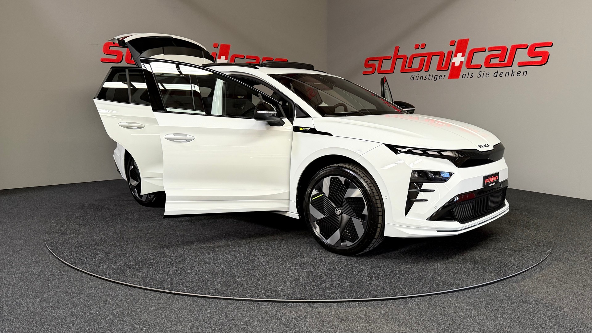 SKODA Enyaq 4x4 RS MAXX-image-8