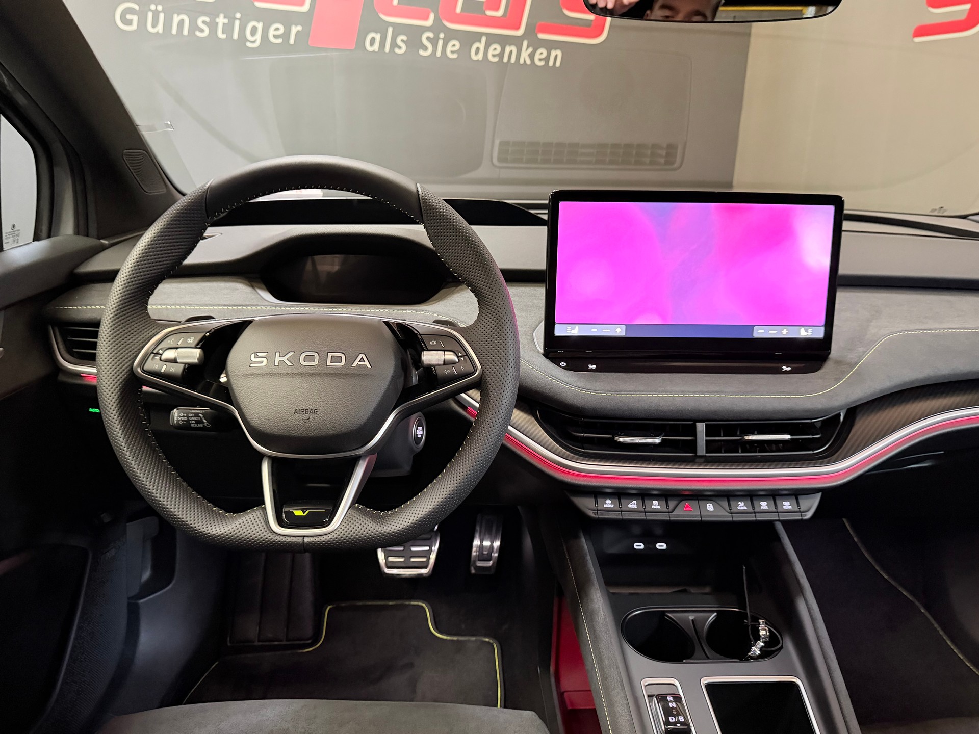 SKODA Enyaq 4x4 RS MAXX-image-15