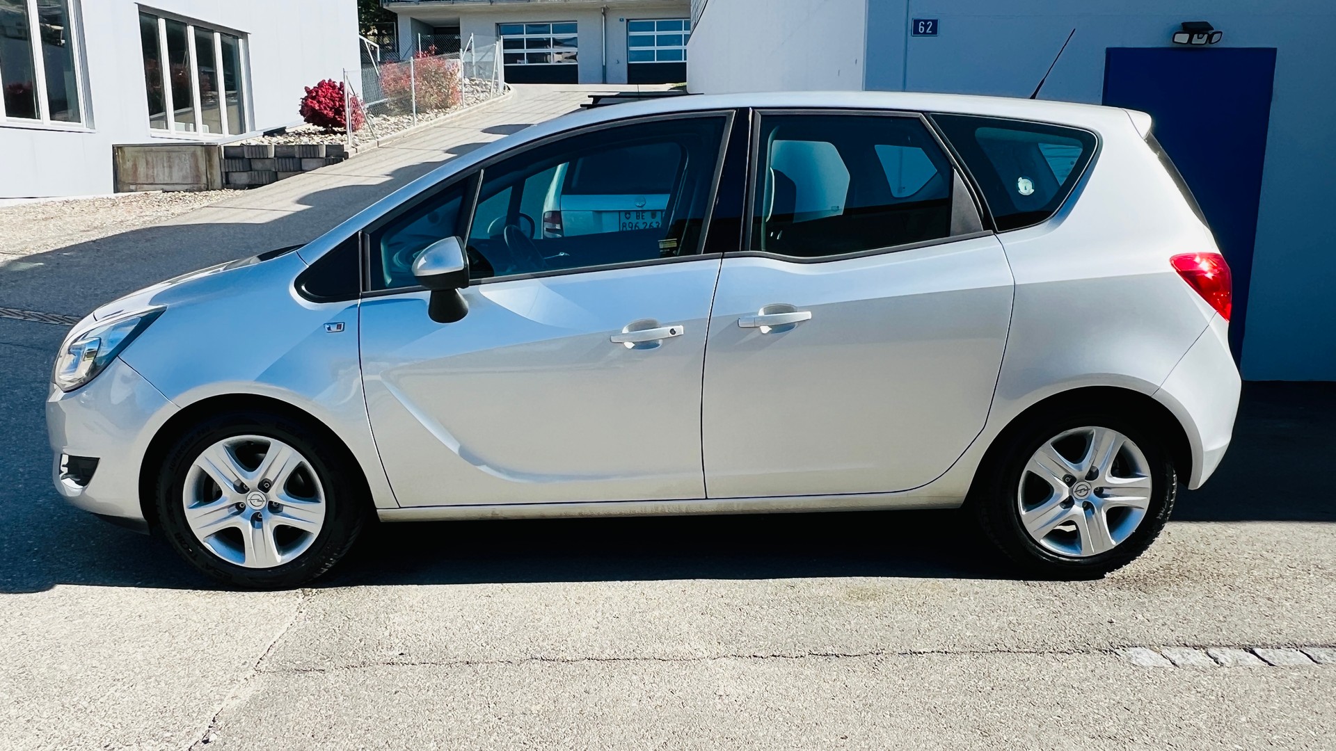 OPEL Meriva 1.4 Turbo Automatic-image-3