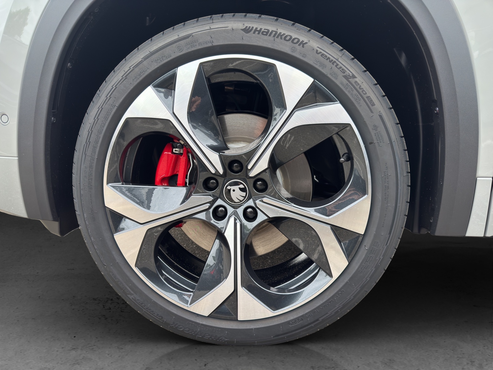 SKODA Kodiaq 2.0 TSI RS 4x4-image-12