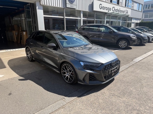 AUDI RS3 Sportback 2.5 TSI quattro S-tronic-image-1