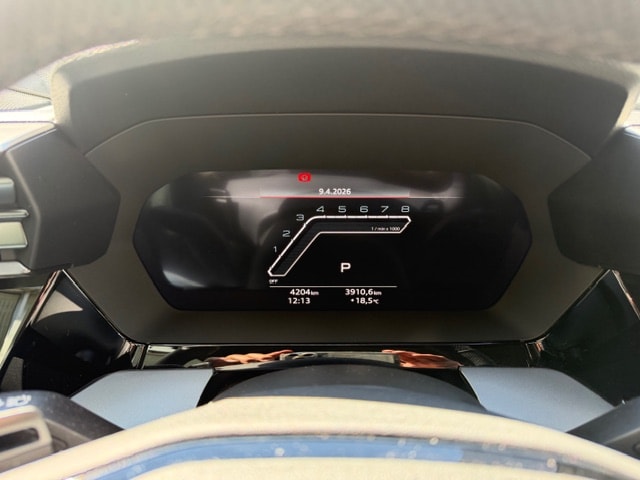 AUDI RS3 Sportback 2.5 TSI quattro S-tronic-image-12