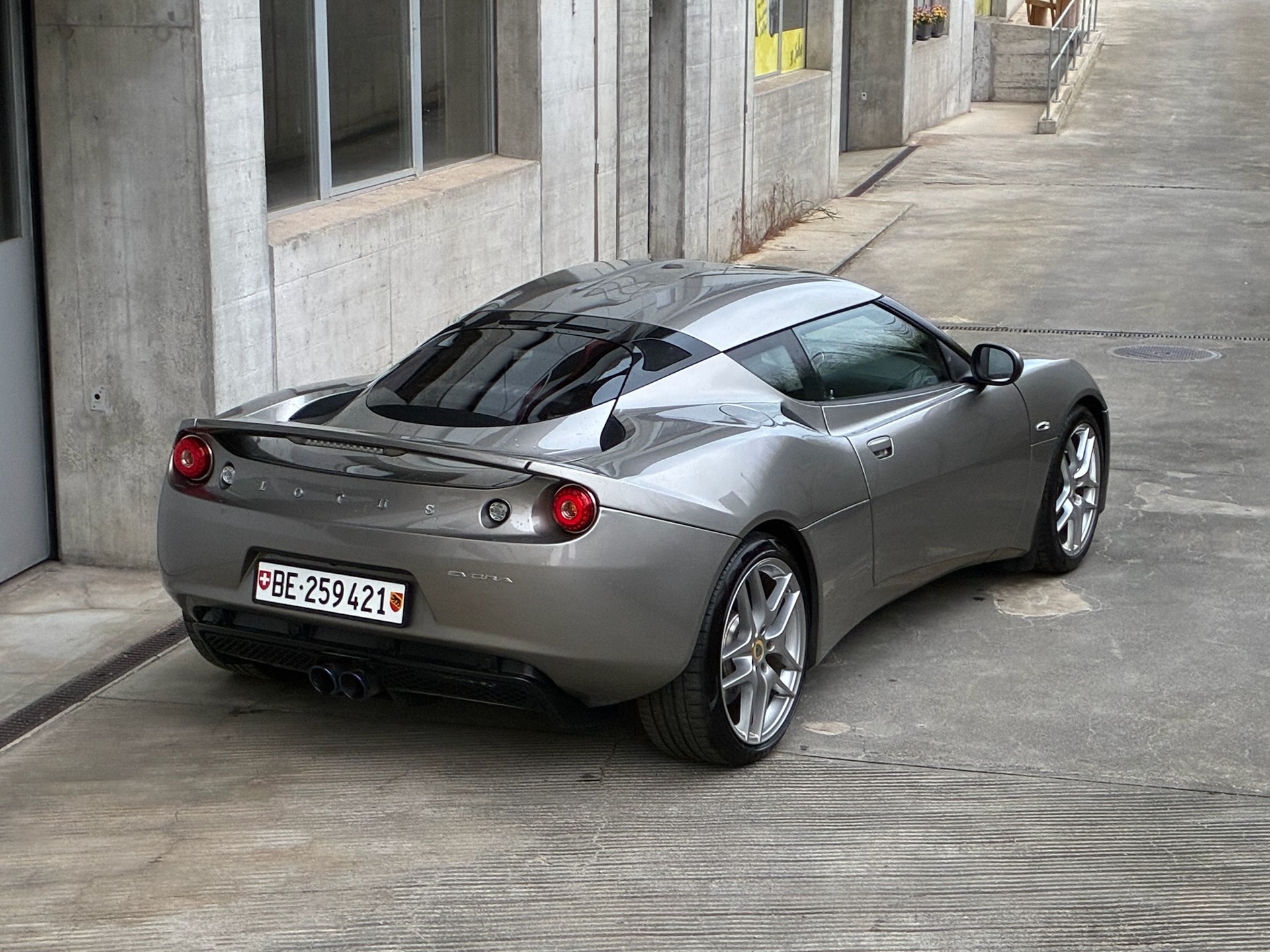 LOTUS 3.5 V6 4P.-image-1