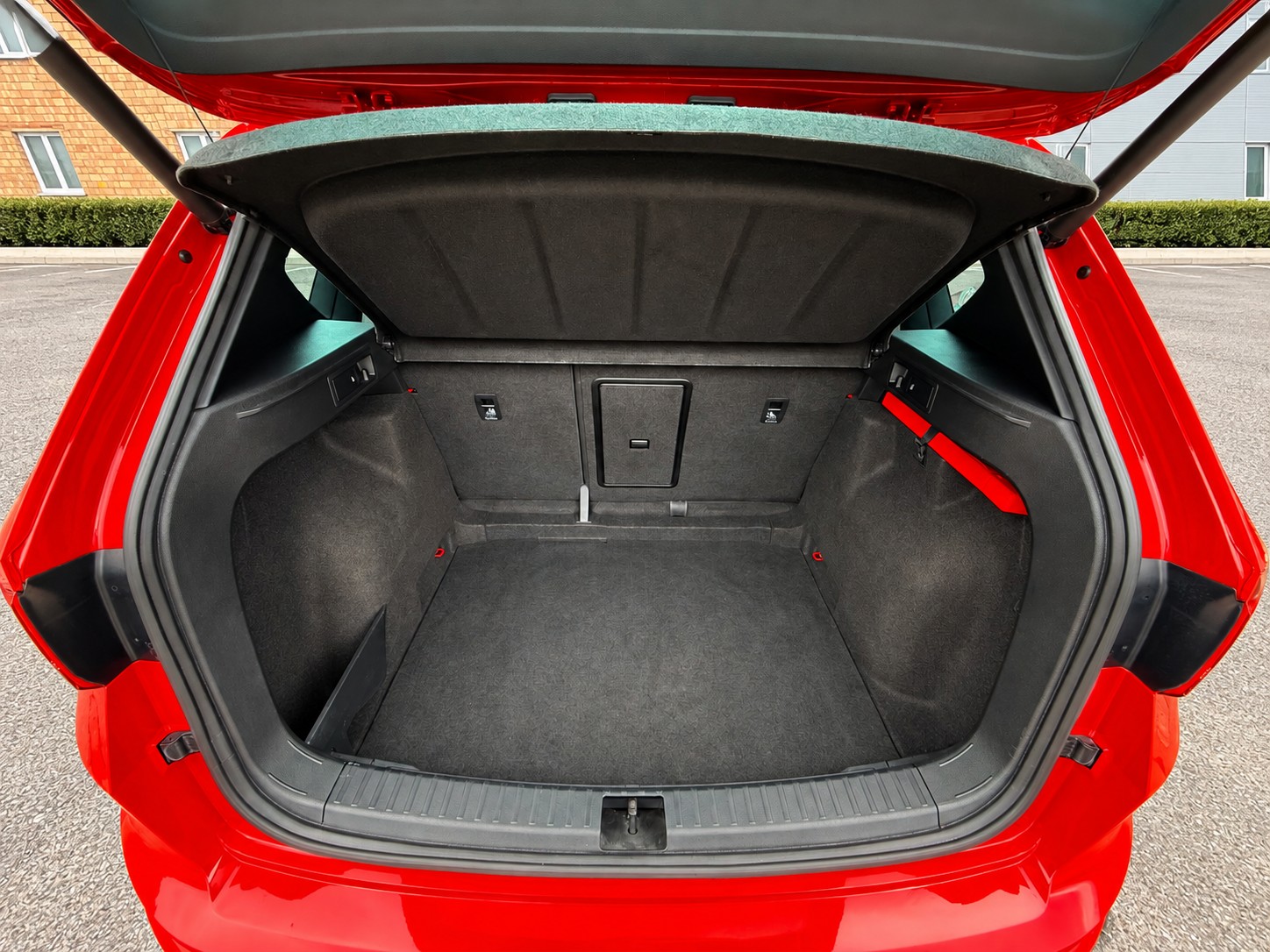 SEAT Ateca 2.0 TSI FR 4Drive DSG Standheizung & AHK-image-5