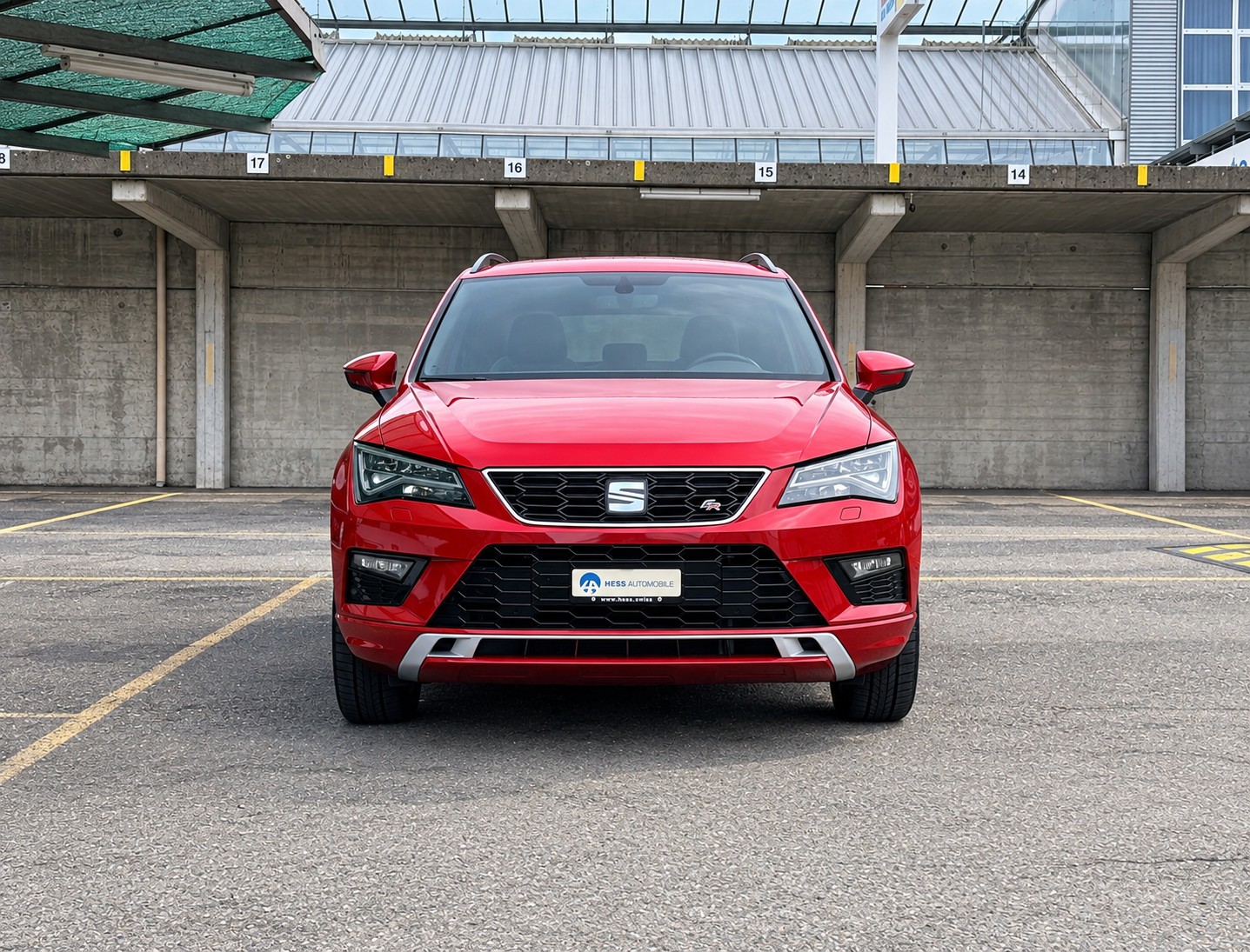 SEAT Ateca 2.0 TSI FR 4Drive DSG Standheizung & AHK-image-1