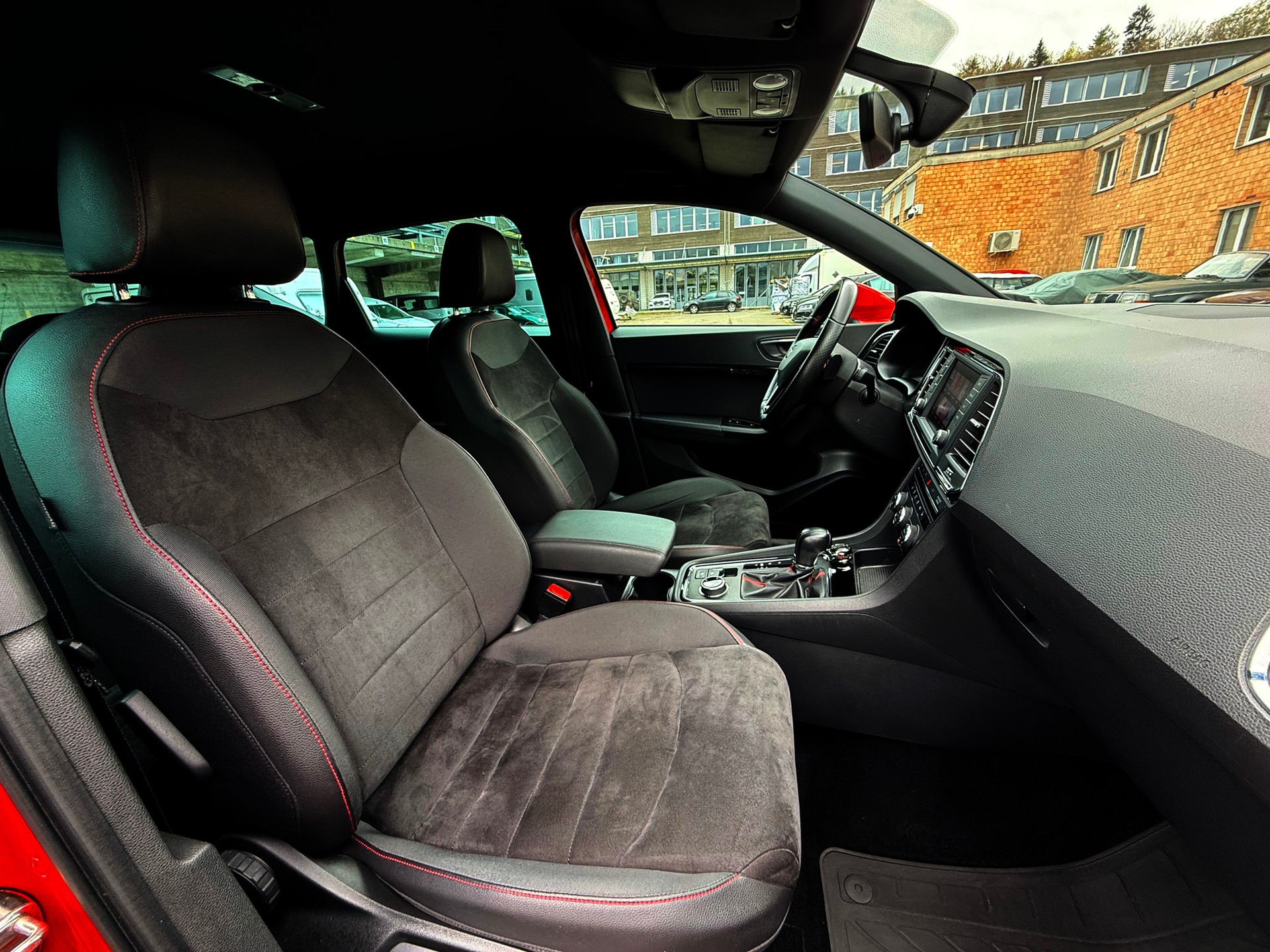 SEAT Ateca 2.0 TSI FR 4Drive DSG Standheizung-image-16