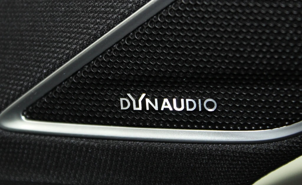 VW Golf 2.0 TSI R 4Motion DSG Performance Paket Akrapovic ABT 350PS / CH-Fahrzeug-image-18
