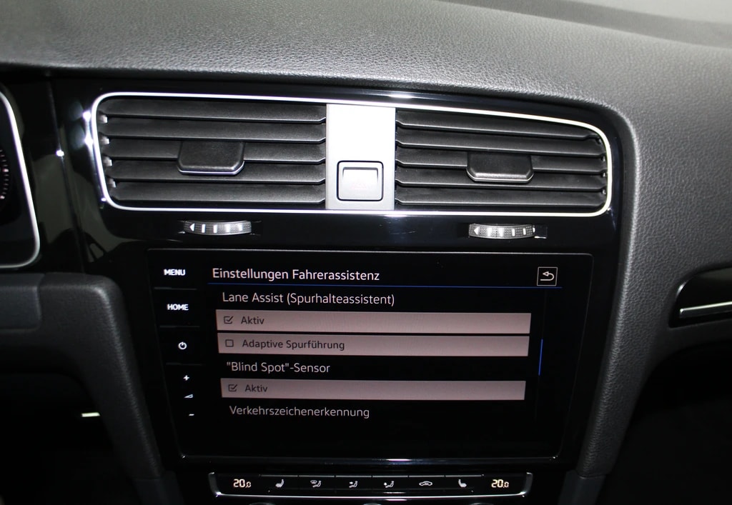 VW Golf 2.0 TSI R 4Motion DSG Performance Paket Akrapovic ABT 350PS / CH-Fahrzeug-image-23