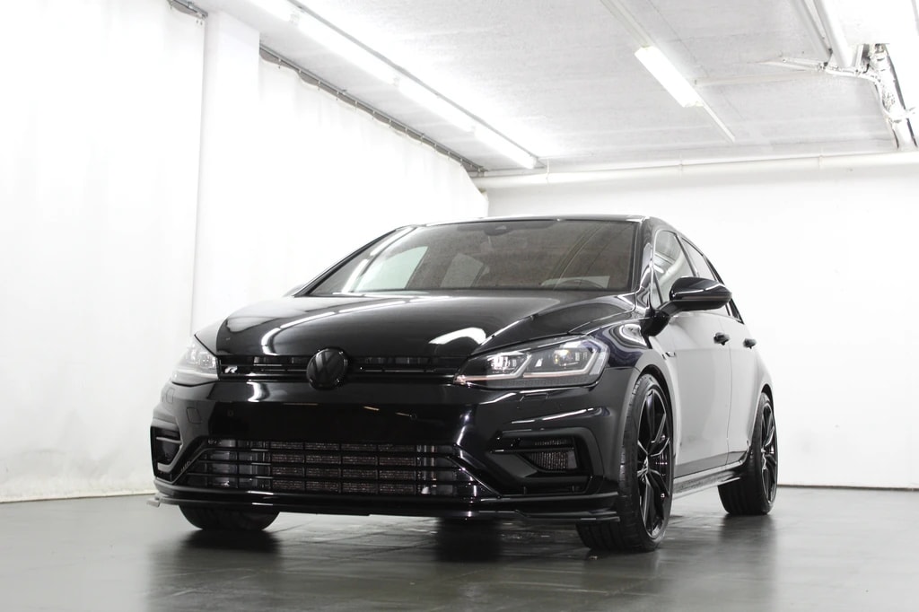 VW Golf 2.0 TSI R 4Motion DSG Performance Paket Akrapovic ABT 350PS / CH-Fahrzeug-image-3