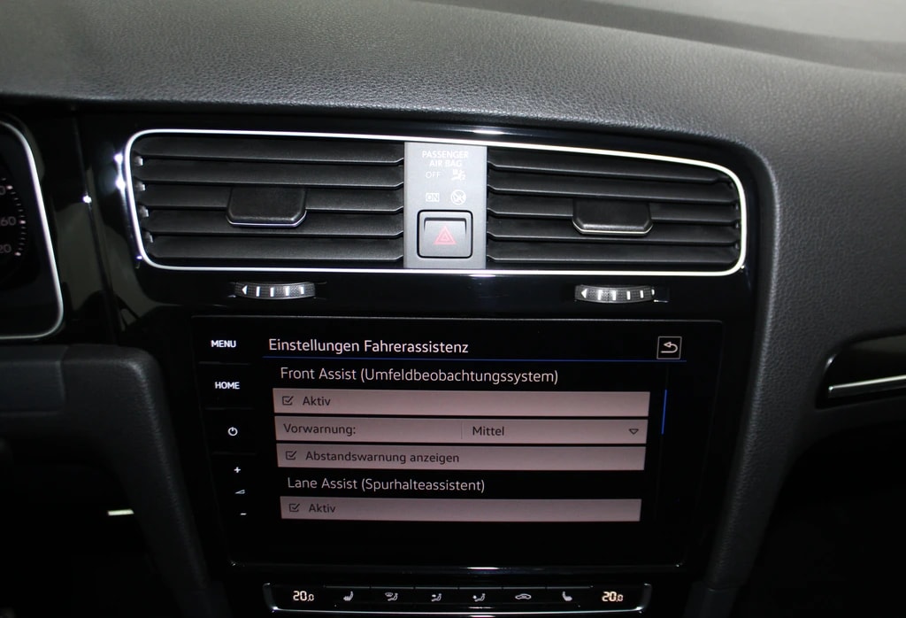 VW Golf 2.0 TSI R 4Motion DSG Performance Paket Akrapovic ABT 350PS / CH-Fahrzeug-image-22