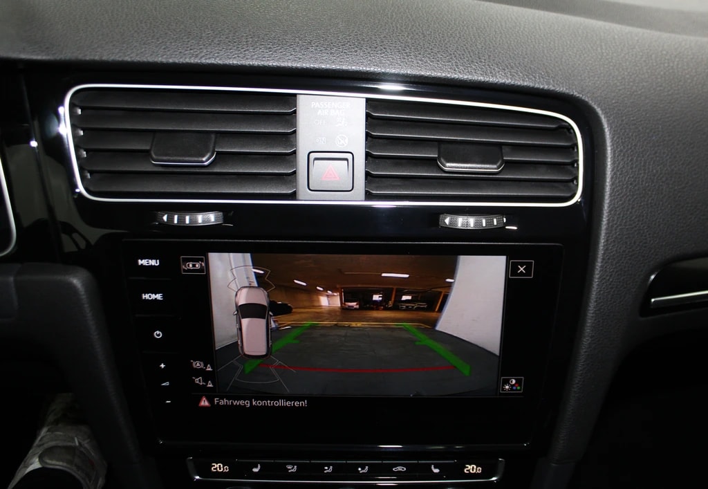 VW Golf 2.0 TSI R 4Motion DSG Performance Paket Akrapovic ABT 350PS / CH-Fahrzeug-image-28