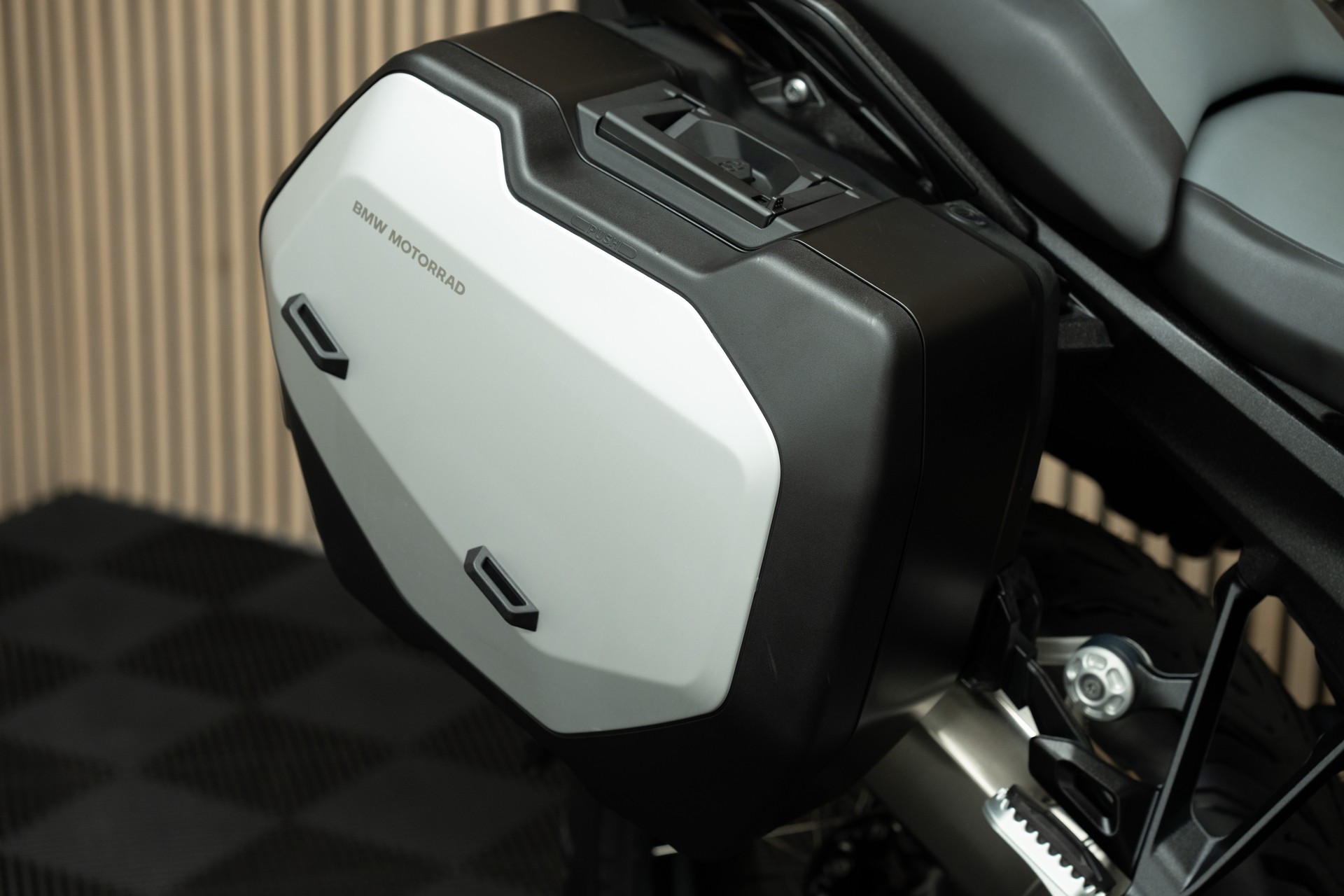 BMW R 1300 GS-image-5