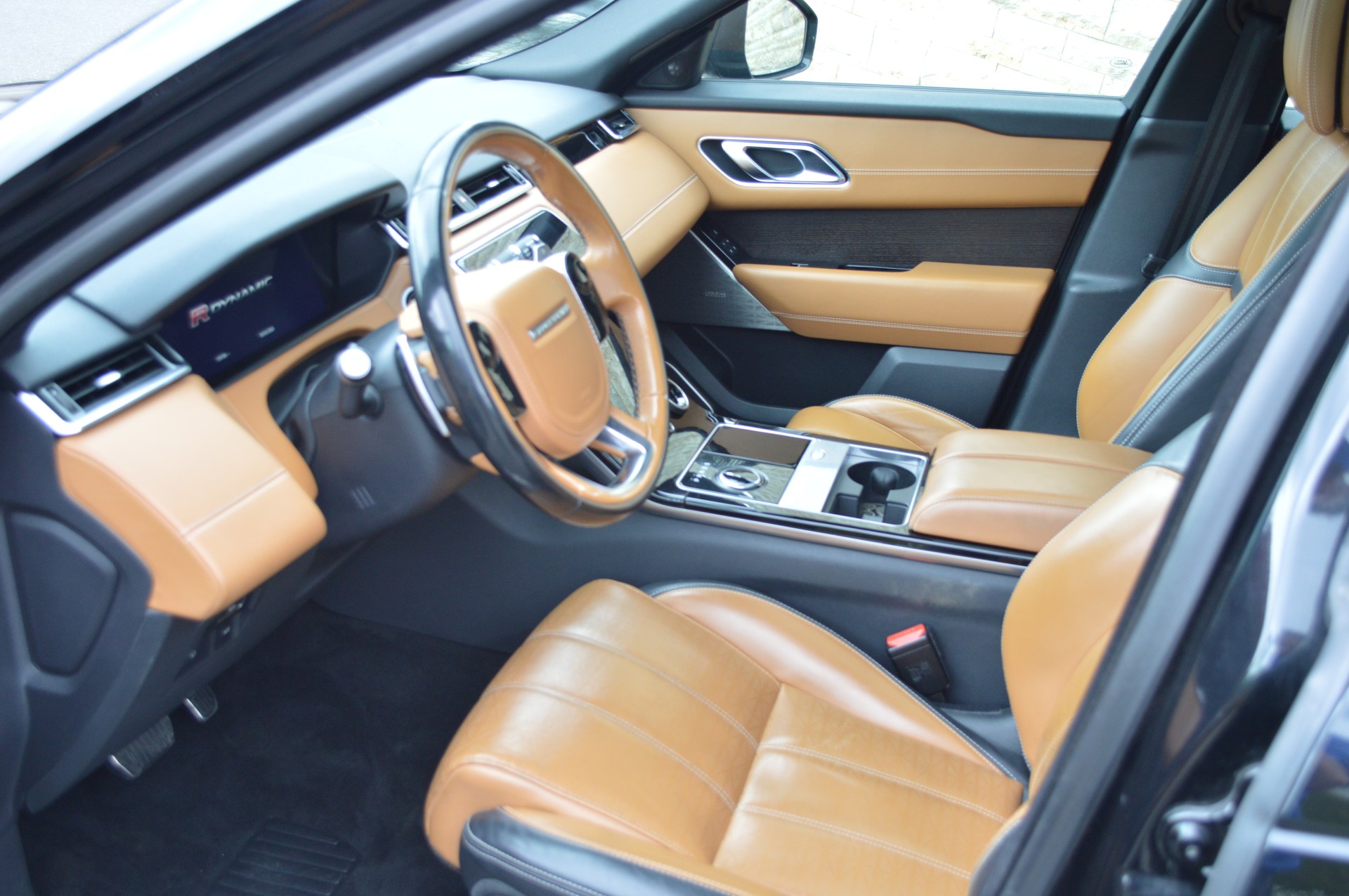 LAND ROVER Range Rover Velar R-Dynamic D 300 HSE Automatic-image-6