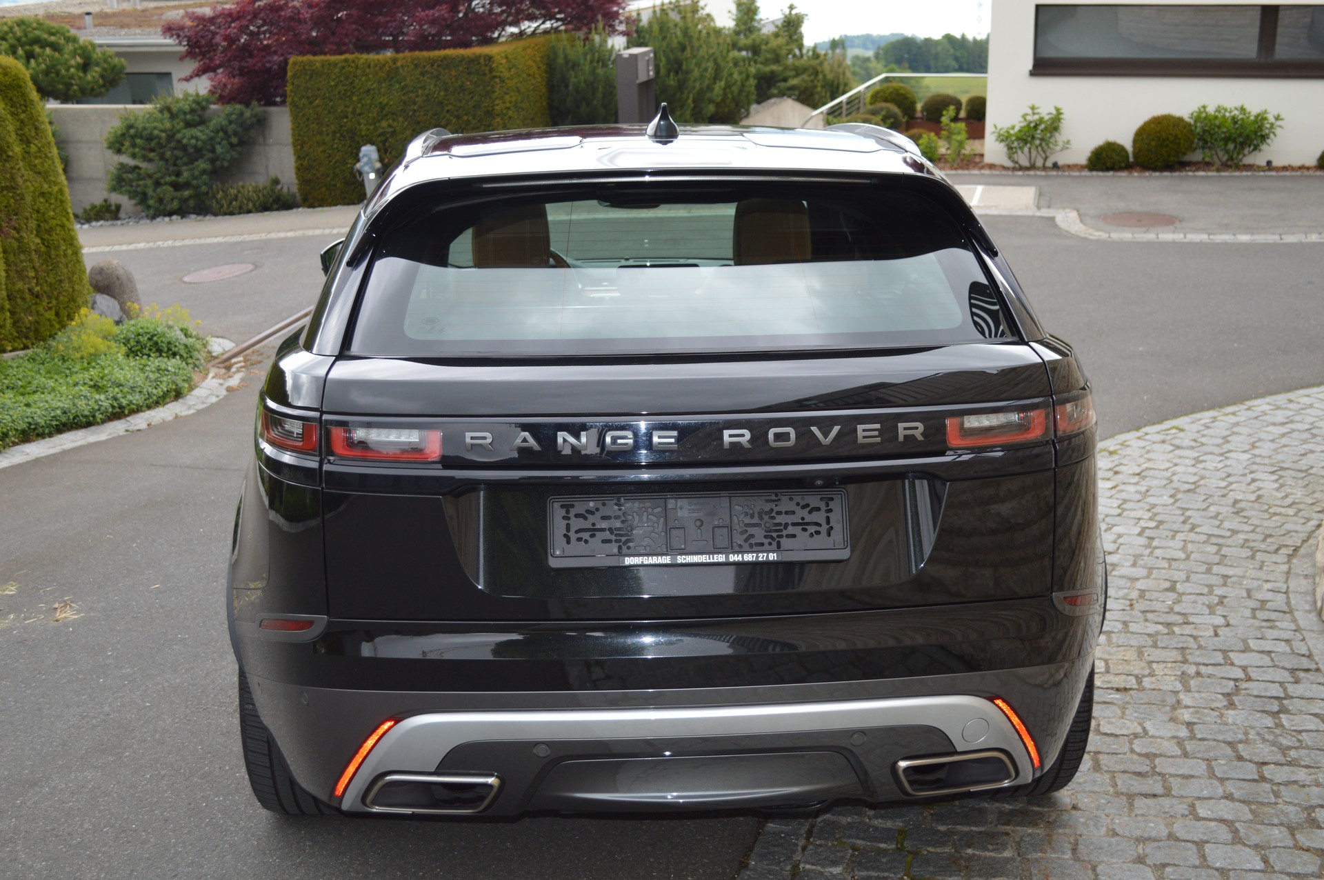 LAND ROVER Range Rover Velar R-Dynamic D 300 HSE Automatic-image-4