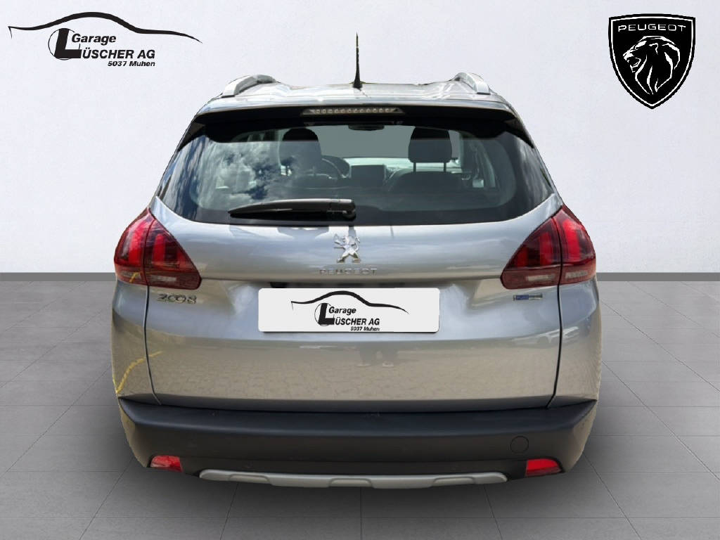 PEUGEOT 2008 1.2 PureTech 110 Allure S/S-image-5